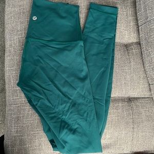 Size 4 Lululemon legging 32” inseam